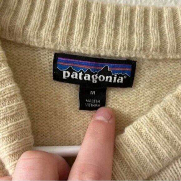 Patagonia Men's Recycled Wool-Blend Sweater in Natural - Picture 8 of 9